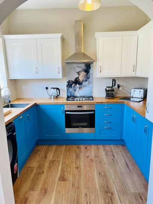 Lovely, Sunny House, By The Beach & Centre! Lytham St Annes Exteriör bild